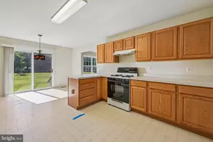 64 Peters Ln, Gloucester Township, NJ 08012 - Photo 8