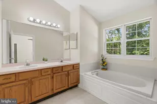 41 Farmhouse Ln, Voorhees, NJ 08043 - Photo 28