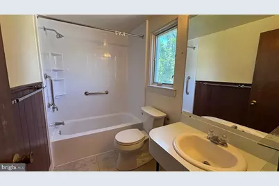 1104 Hudson Avenue, Voorhees, NJ 08043 - Photo 22
