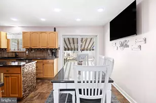 305 Cecelia Dr, Gloucester Township, NJ 08012 - Photo 10