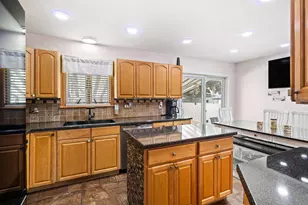 305 Cecelia Dr, Gloucester Township, NJ 08012 - Photo 8