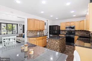 305 Cecelia Dr, Gloucester Township, NJ 08012 - Photo 12
