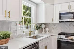 17 Crestwood Ave, Gloucester Township, NJ 08012 - Photo 10