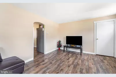 31 E 3rd Avenue, Pine Hill, NJ 08021 - Photo 10