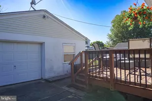 16 Cleveland Ave, Mount Ephraim, NJ 08059 - Photo 4