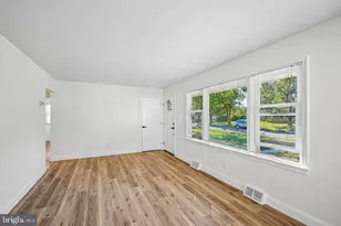 27 Temple Ave, Stratford, NJ 08084 - Photo 14