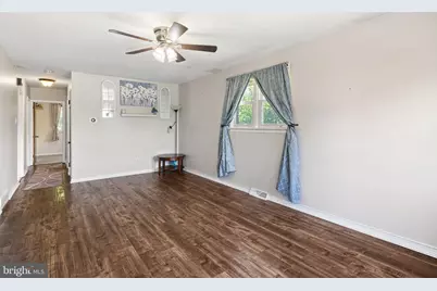 121 Dobbs Avenue, Bellmawr, NJ 08031 - Photo 6