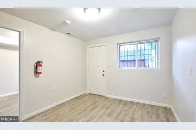 1124 Lake Shore, Camden, NJ 08104 - Photo 6