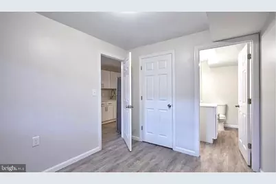 1124 Lake Shore, Camden, NJ 08104 - Photo 10