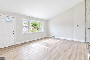 1124 Lake Shore, Camden, NJ 08104 - Photo 4