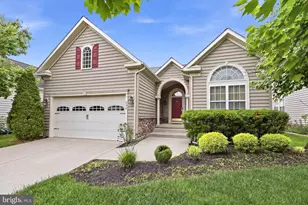 204 Hearthstone Dr, Berlin, NJ 08009 - Photo 1