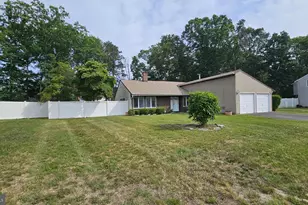 18 Edgeview Ln, Sicklerville, NJ 08081 - Photo 2