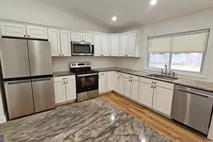 18 Edgeview Ln, Sicklerville, NJ 08081 - Photo 4