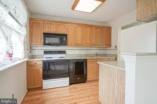 7841 Wyndam Rd, Pennsauken, NJ 08109 - Photo 8