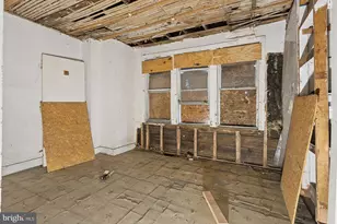 321 Byron St, Camden, NJ 08102 - Photo 6