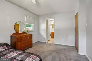 29 Trinity Pl, Barrington, NJ 08007 - Photo 16
