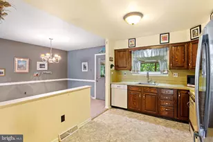 227 Chestnut Ave, Lindenwold, NJ 08021 - Photo 8