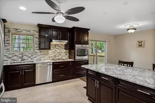 15 Embassy Dr, Cherry Hill, NJ 08002 - Photo 14