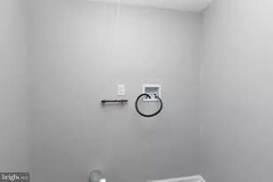 1553 Wildwood Ave, Camden, NJ 08103 - Photo 32