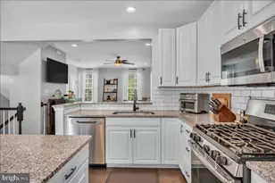 177 Village Green Ln, Sicklerville, NJ 08081 - Photo 10
