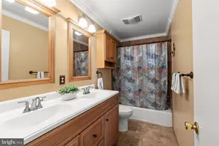39 Lakeview Dr, Cherry Hill, NJ 08003 - Photo 20
