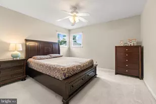 39 Lakeview Dr, Cherry Hill, NJ 08003 - Photo 18