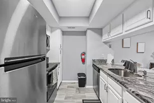207 Park Pl, Cherry Hill, NJ 08002 - Photo 8