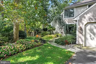 47 Tenby Chase Dr, Voorhees, NJ 08043 - Photo 2
