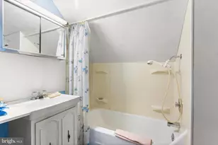 1720 W River Dr, Pennsauken, NJ 08110 - Photo 18