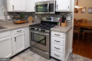 17 Stafford Pl, Sicklerville, NJ 08081 - Photo 10