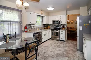 17 Stafford Pl, Sicklerville, NJ 08081 - Photo 8