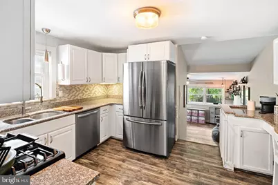 32 E Collings Avenue, Collingswood, NJ 08108 - Photo 6