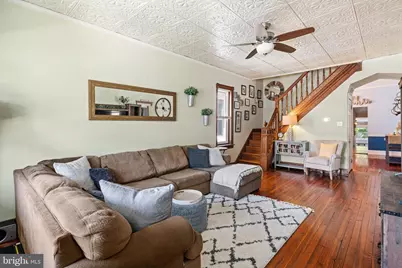 32 E Collings Avenue, Collingswood, NJ 08108 - Photo 2