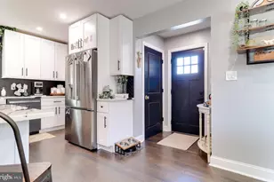 104 Pacific Ave, Collingswood, NJ 08108 - Photo 6
