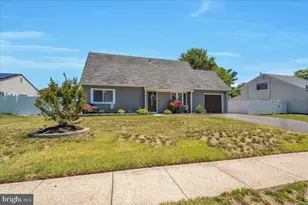 4 Peoria Ln, Sicklerville, NJ 08081 - Photo 2
