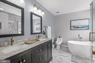 25 Glacier Dr, Berlin, NJ 08009 - Photo 18