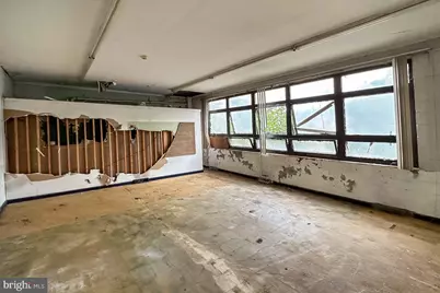 678 Florence Street, Camden, NJ 08104 - Photo 12