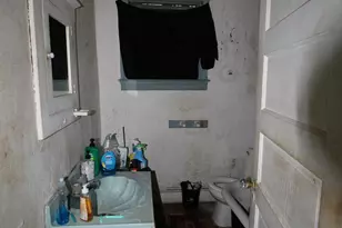 708 N 27th St, Camden, NJ 08105 - Photo 32