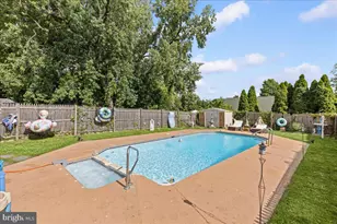 42 Spruce St, Cherry Hill, NJ 08002 - Photo 2