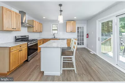 220 E Williams Avenue, Barrington, NJ 08007 - Photo 10