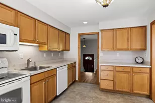 319 Brentwood Ave, Cherry Hill, NJ 08002 - Photo 10