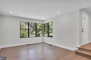 10 Burnham Ln, Voorhees, NJ 08043 - Photo 4