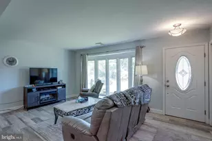 279 Tilford Pl, Somerdale, NJ 08083 - Photo 4