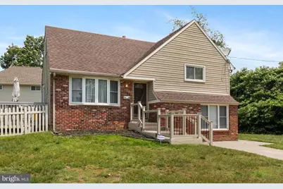 301 San Pedro Drive, Gloucester Township, NJ 08029 - Photo 2
