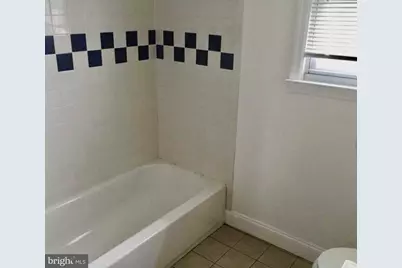 29 E Buckingham Avenue #2ND FL, Mount Ephraim, NJ 08059 - Photo 8