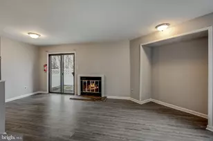 1105 Berwyck Ct, Sicklerville, NJ 08081 - Photo 4