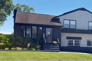 142 Edwards Dr, Gloucester City, NJ 08030 - Photo 1