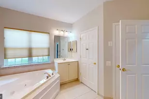 13 Wedgewood Ct, Berlin, NJ 08009 - Photo 6