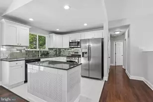 22 Yale Rd, Waterford Township, NJ 08004 - Photo 2