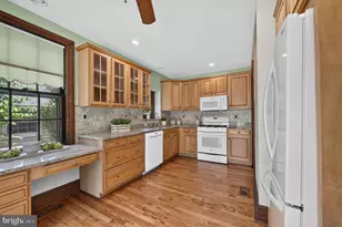 319 N Newton Lake Dr, Collingswood, NJ 08108 - Photo 14